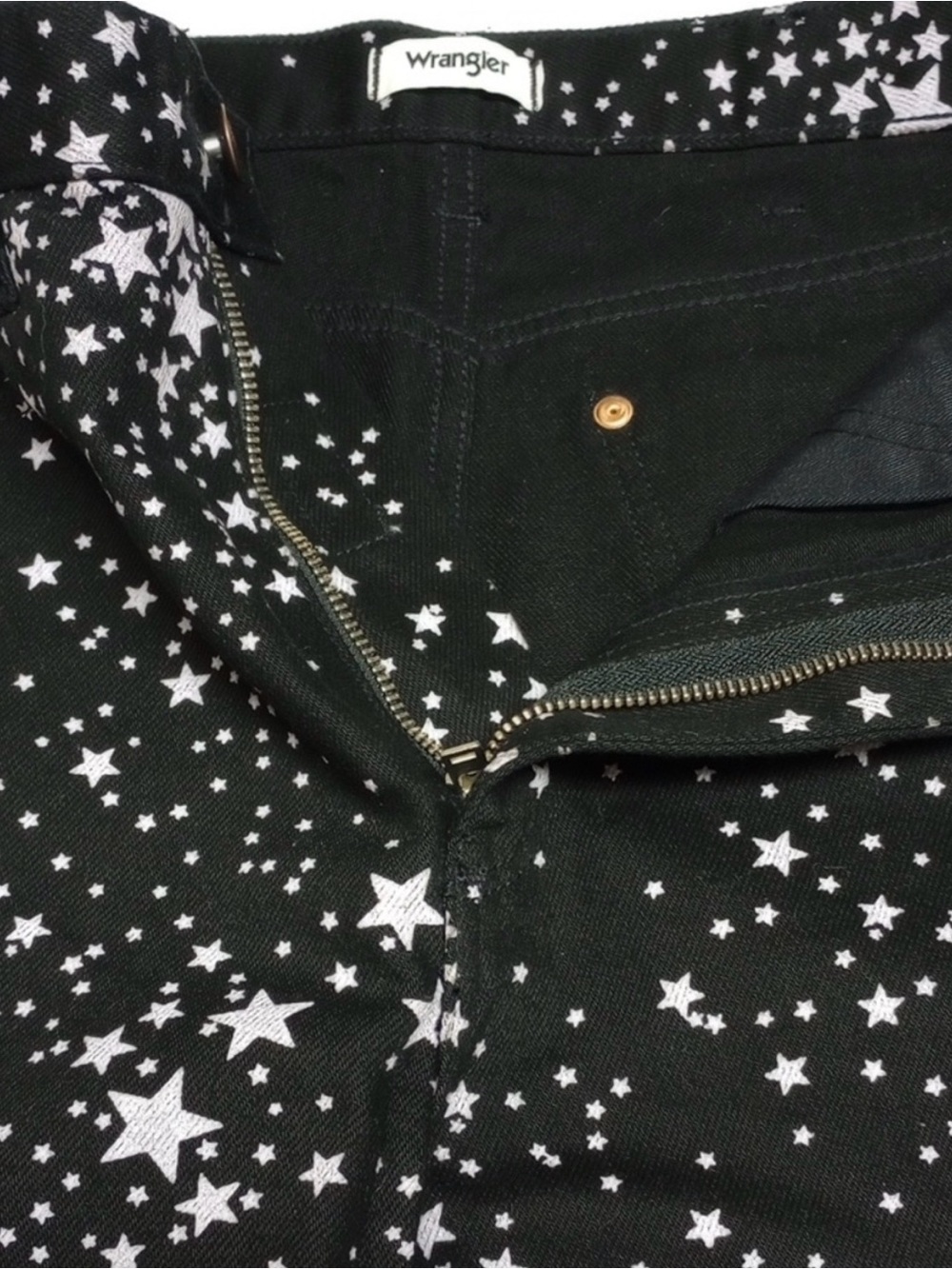 ⭐ WRANGLER "WANDERER" BLACK FLARE WIDE HIGH RISE JEANS WITH WHITE STARS⭐ - Picture 8 of 10